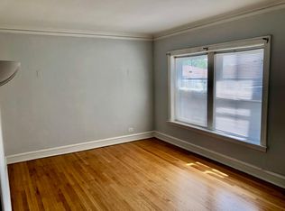 3854 Jerome Ave #2R, Skokie, IL 60076