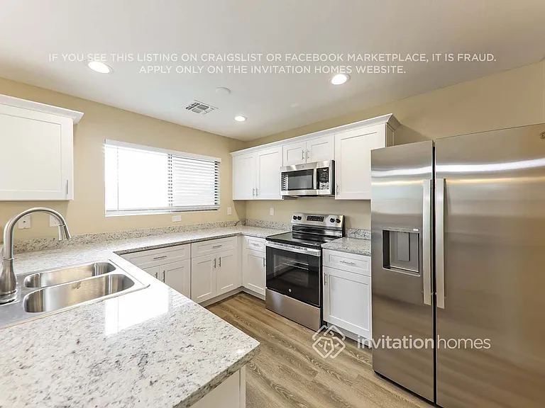 17049 W Marshall Ln — Photo 8