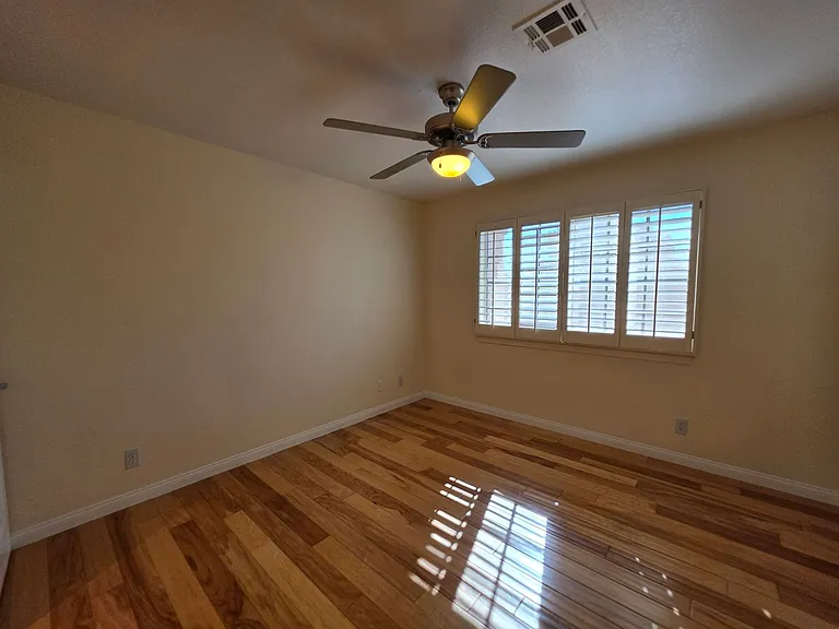 1836 Birdie Ln — Photo 35