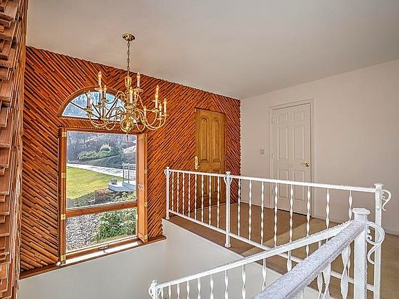 4th image of 5706 Equestrian Dr