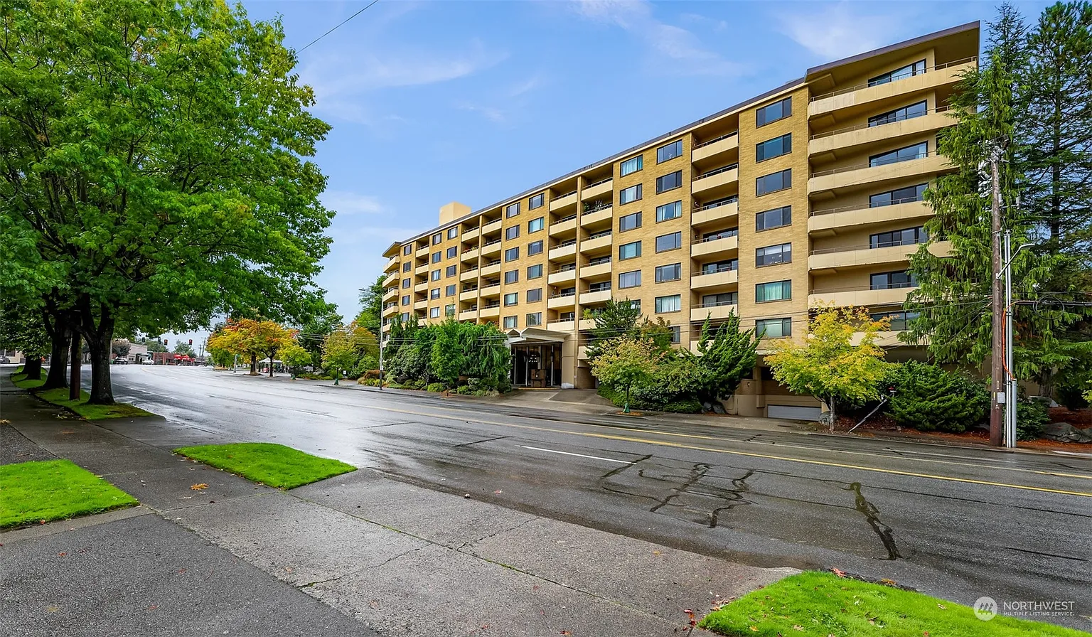 4545 Sand Point Way NE #701 photo 1