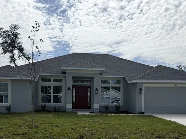 748 W Hallam Dr, Citrus Springs, FL 34434