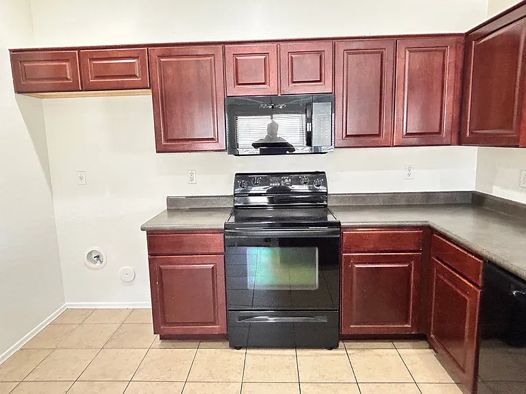 17218 W Country Gables Dr — Photo 6