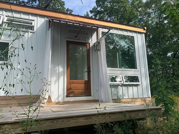 274 Winding Ridge Rd, Black Mountain, NC 28711