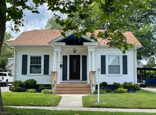 36 Burton St, Waukegan, IL 60085