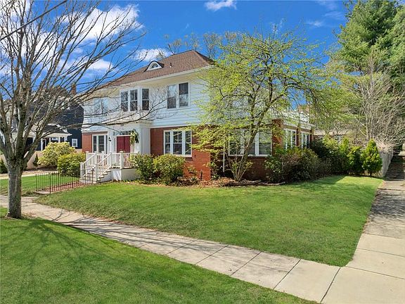 5th image of 234 Blackstone Blvd