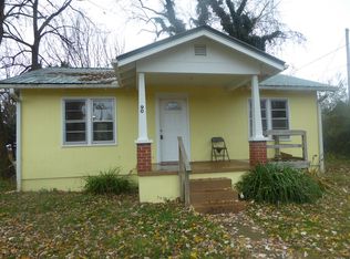90 2nd St, Franklin, NC 28734