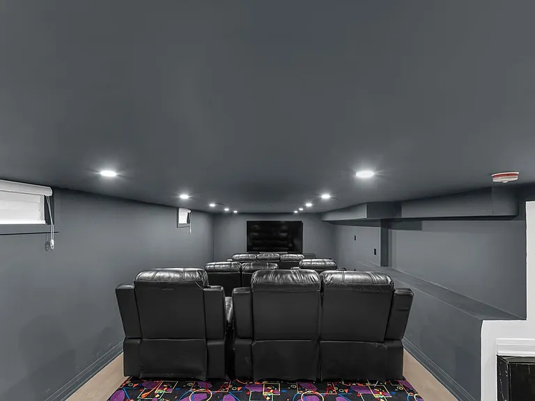 Building's Lounge
