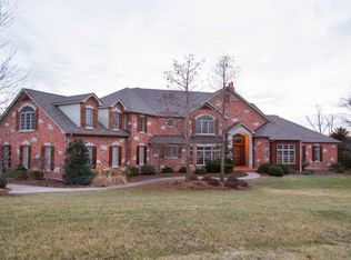 100 Pembroke Pl, Festus, MO 63028