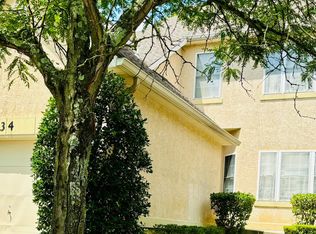 34 Buckingham Pl, Cherry Hill, NJ 08003