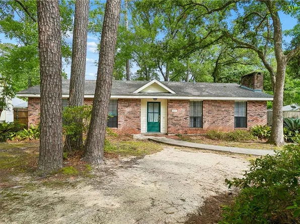 2061 Dupre St, Mandeville, LA 70448