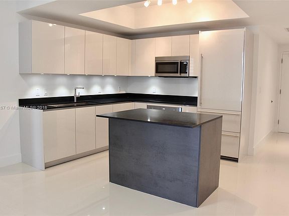 5th image of 1010 Brickell Ave Unit 2109