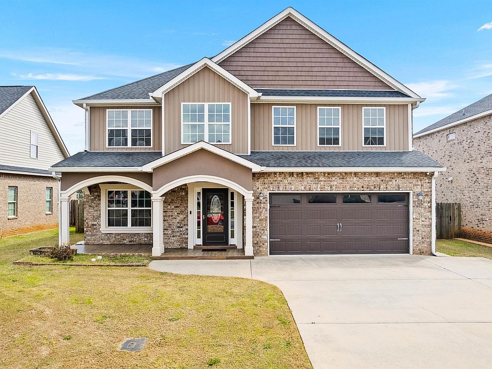1st image of 112 Legacy Ct
