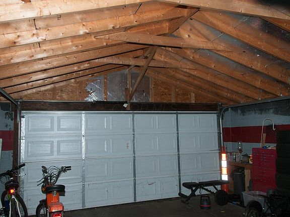 4th image of 415 Frebis Ave