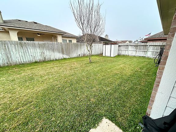 5th image of 7005 Vineyard Dr