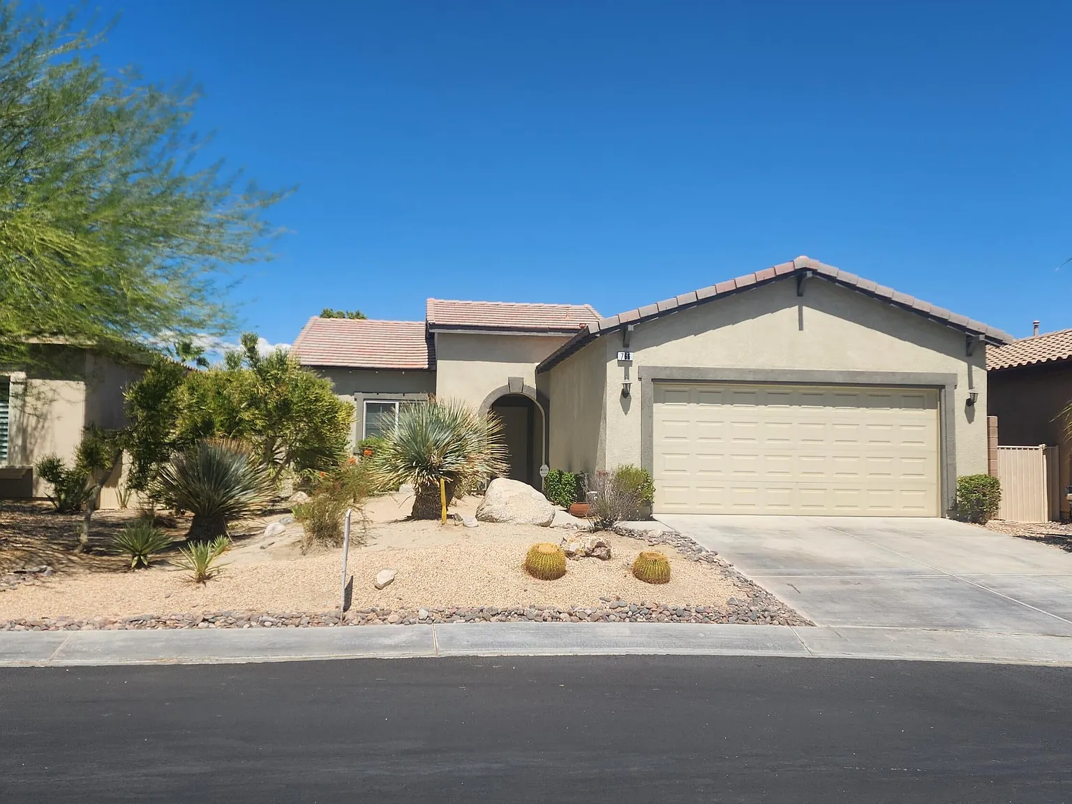 3 bed, 1630 sqft, $3,000 — Photo 1