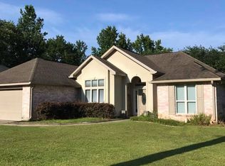 67054 Montaigne St, Mandeville, LA 70471