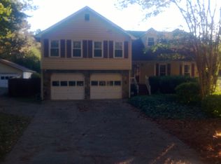 556 Banks Rd E, Fayetteville, GA 30214