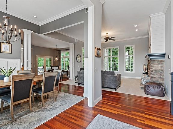 3rd image of 3640 Quail Hollow Dr