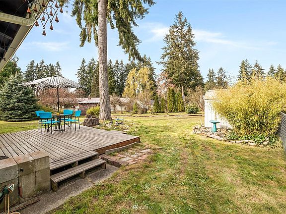 3rd image of 2975 SE Amelia Ct