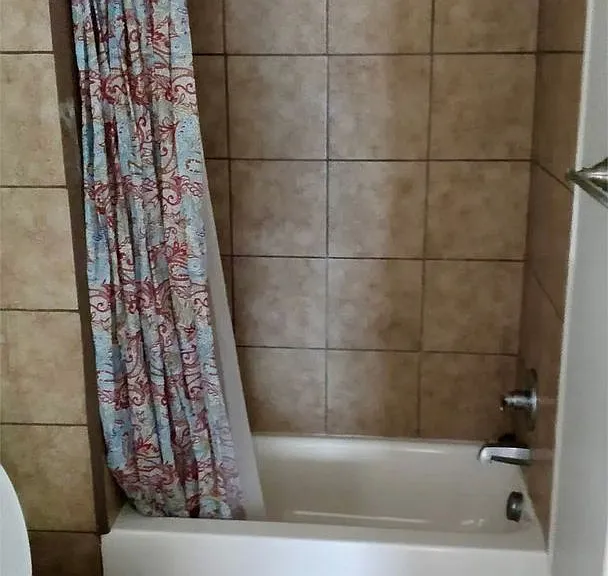 903 Massey Ave — Photo 3