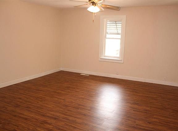 3rd image of 2459 Cleveland Blvd