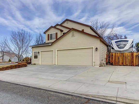 2nd image of 3245 Gerona Ct