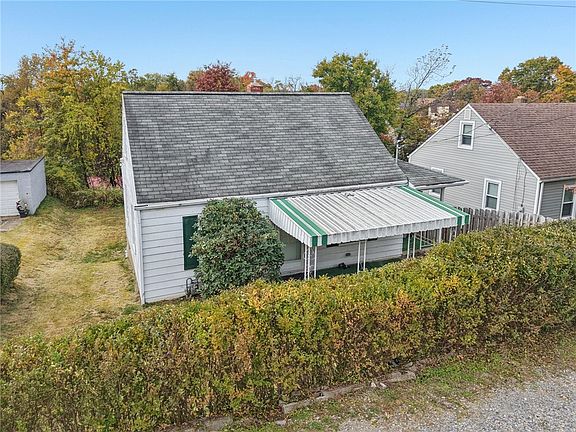 2nd image of 8 Butterfield Ave