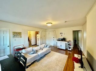 912A Beacon St #3, Boston, MA 02215