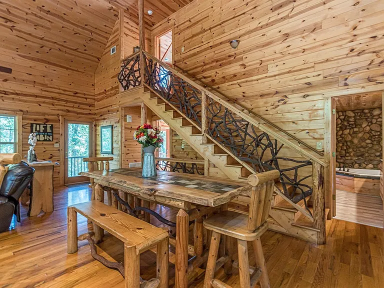 163 Sequoia Trce — Photo 7