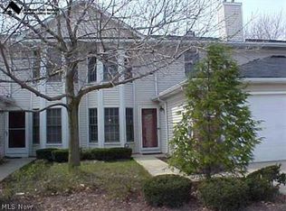 19400 Bradford Ct, Strongsville, OH 44149