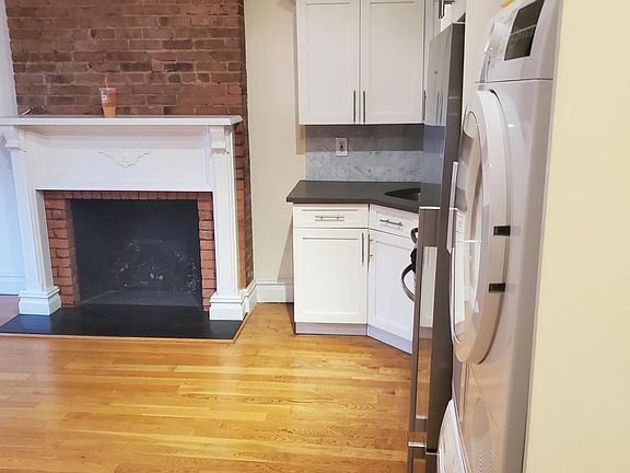 3rd image of 5 Main St #561