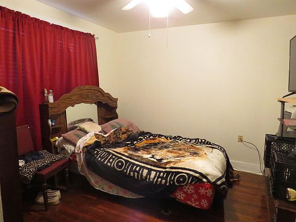 5th image of 614 Dean St