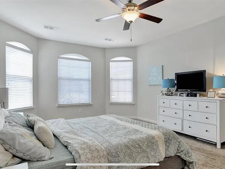 2122 Sable Wood Dr — Photo 8