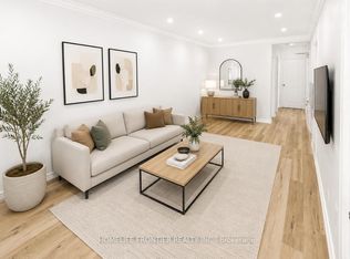 2953 Lawrence Ave E, Toronto, ON M1P2V6