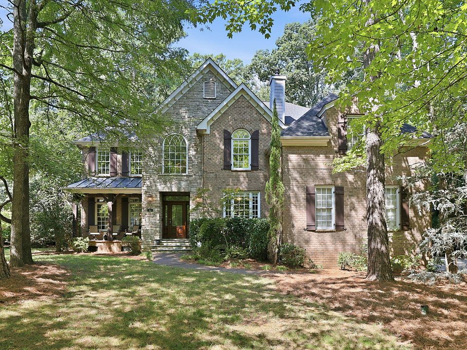 1st image of 304 Flint Point Ln