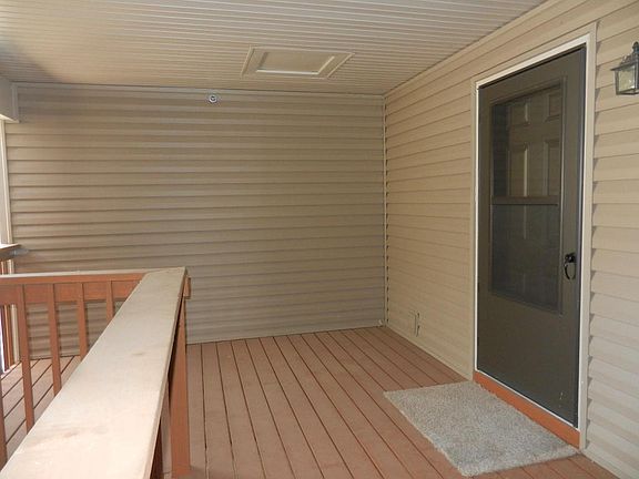4th image of 170 Keel Ln