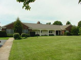 1799 E 1675th Rd, Lawrence, KS 66044