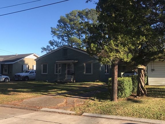 2nd image of 602 Everette St