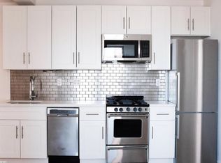 304 10th St #25, Brooklyn, NY 11215