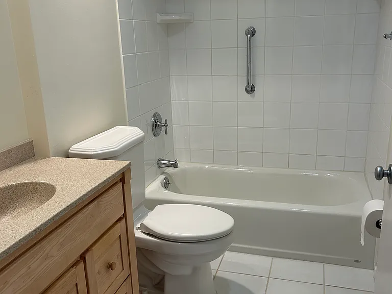 419B Heritage Vlg — Photo 46