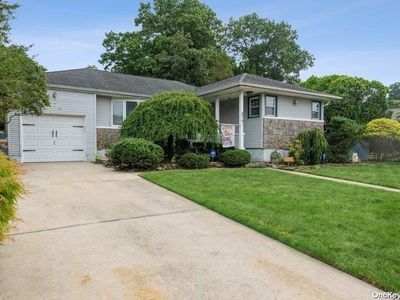 874 Leeds Drive, North Bellmore, NY, 11710