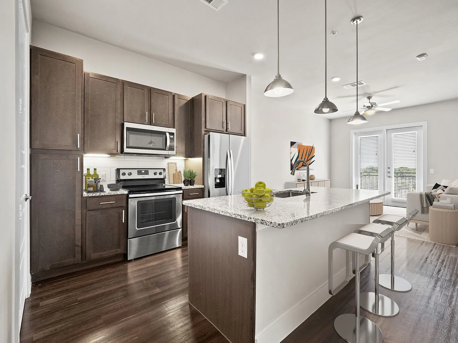 Eastbank River Walk Townhomes & Apartments — Photo 4