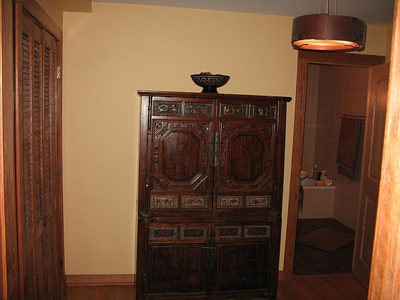 3rd image of 1526 N Lincoln Ave #1