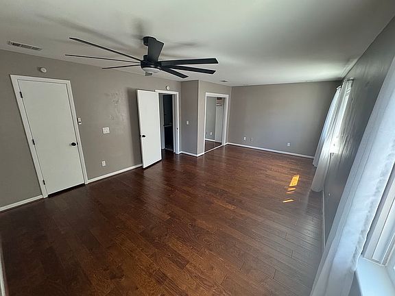 2nd image of 354 Shoreline Dr