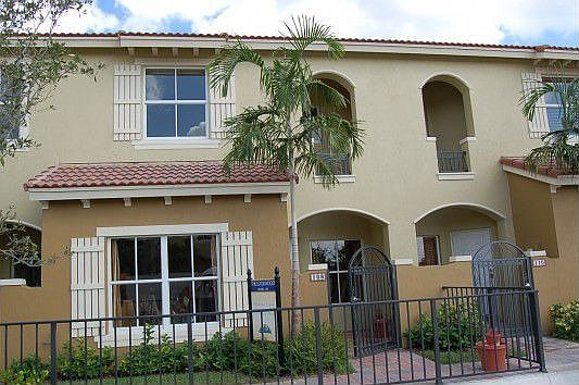 Spacious 2 Bed-2 1/2 Bath!