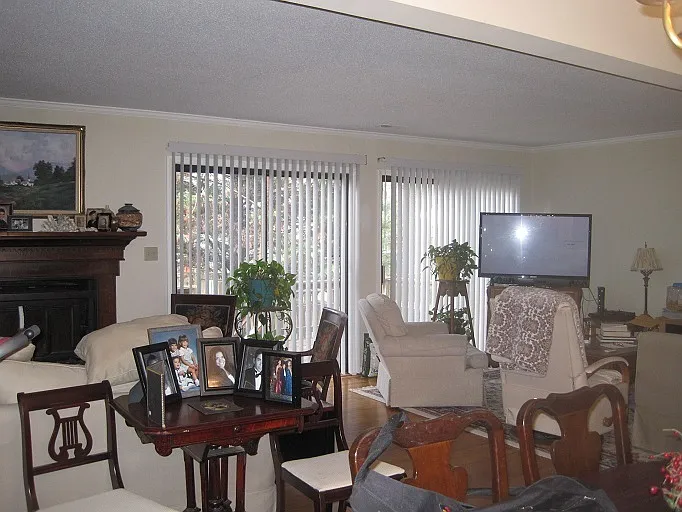 1583 Laureldale Dr — Photo 8