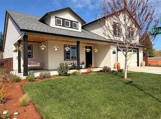 2031 E 9th Street, La Center, WA