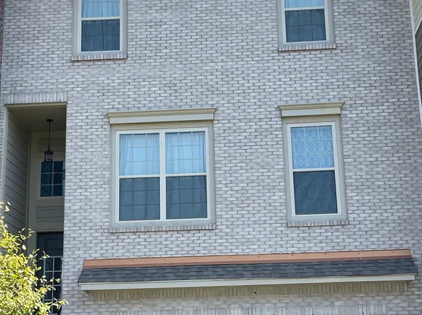 105 Wakefield Way, Zionsville, IN 46077