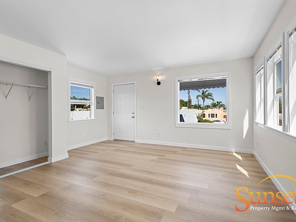 2nd image of 3576 33rd St